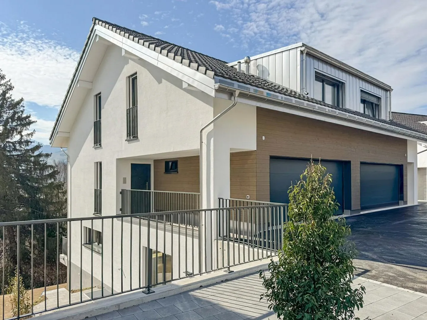 Modernes Einfamilienhaus - Foto 1 von 8