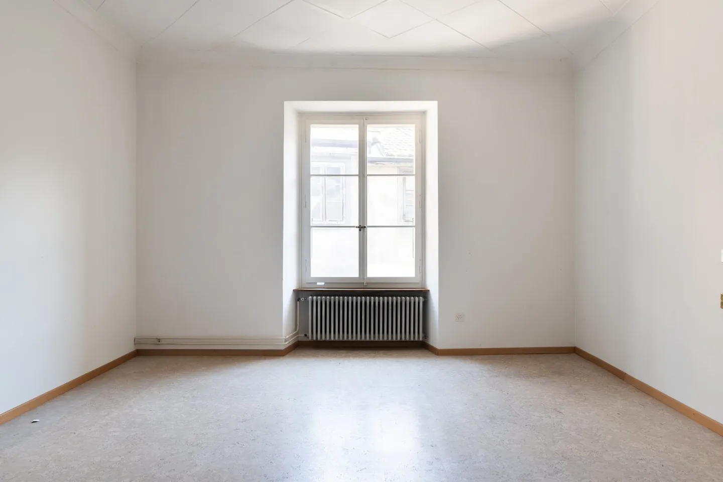 Proprietà nel centro storico con panetteria e appartamento duplex con terrazza sul tetto - Foto 13 di 19