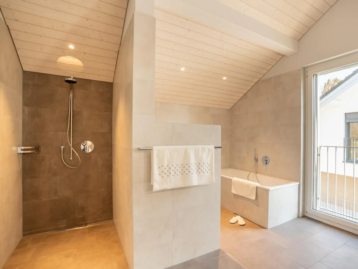 Modernes Einfamilienhaus - Foto 7 von 8