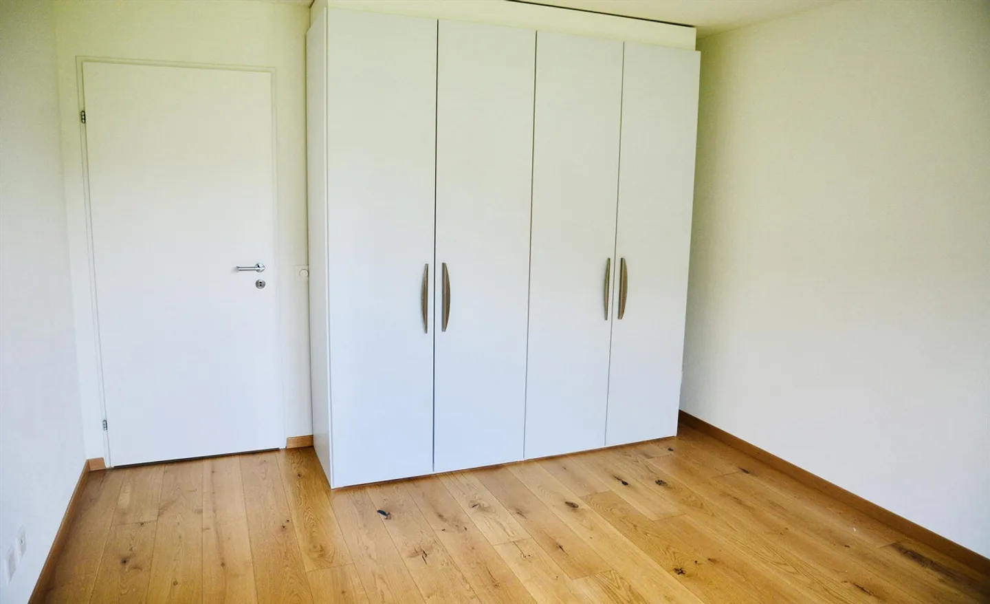 Centrally Located 3.5-Room Apartment with Garden - Photo 8 of 18