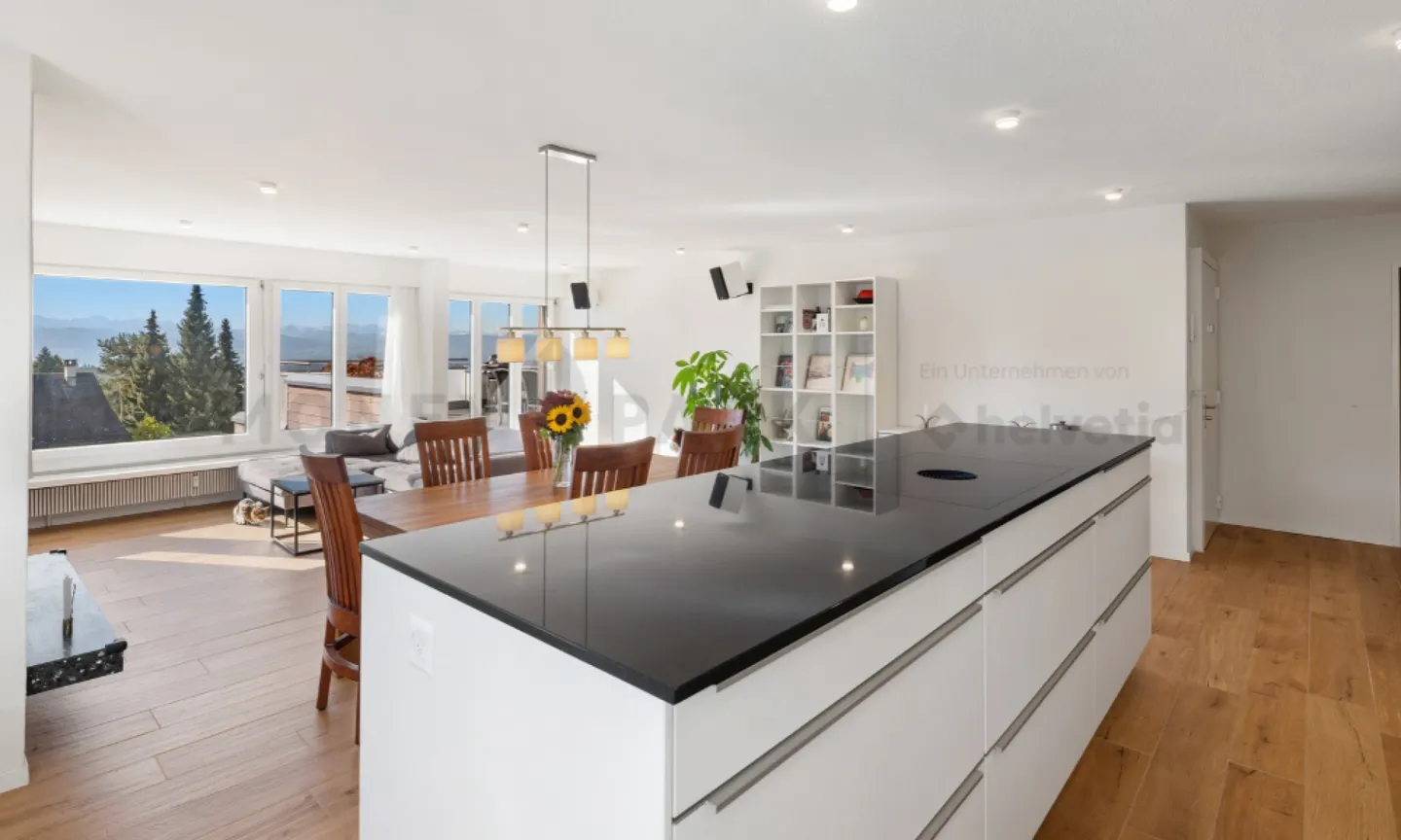 Appartement en terrasse de 4,5 pièces avec vue imprenable - Photo 1 sur 11