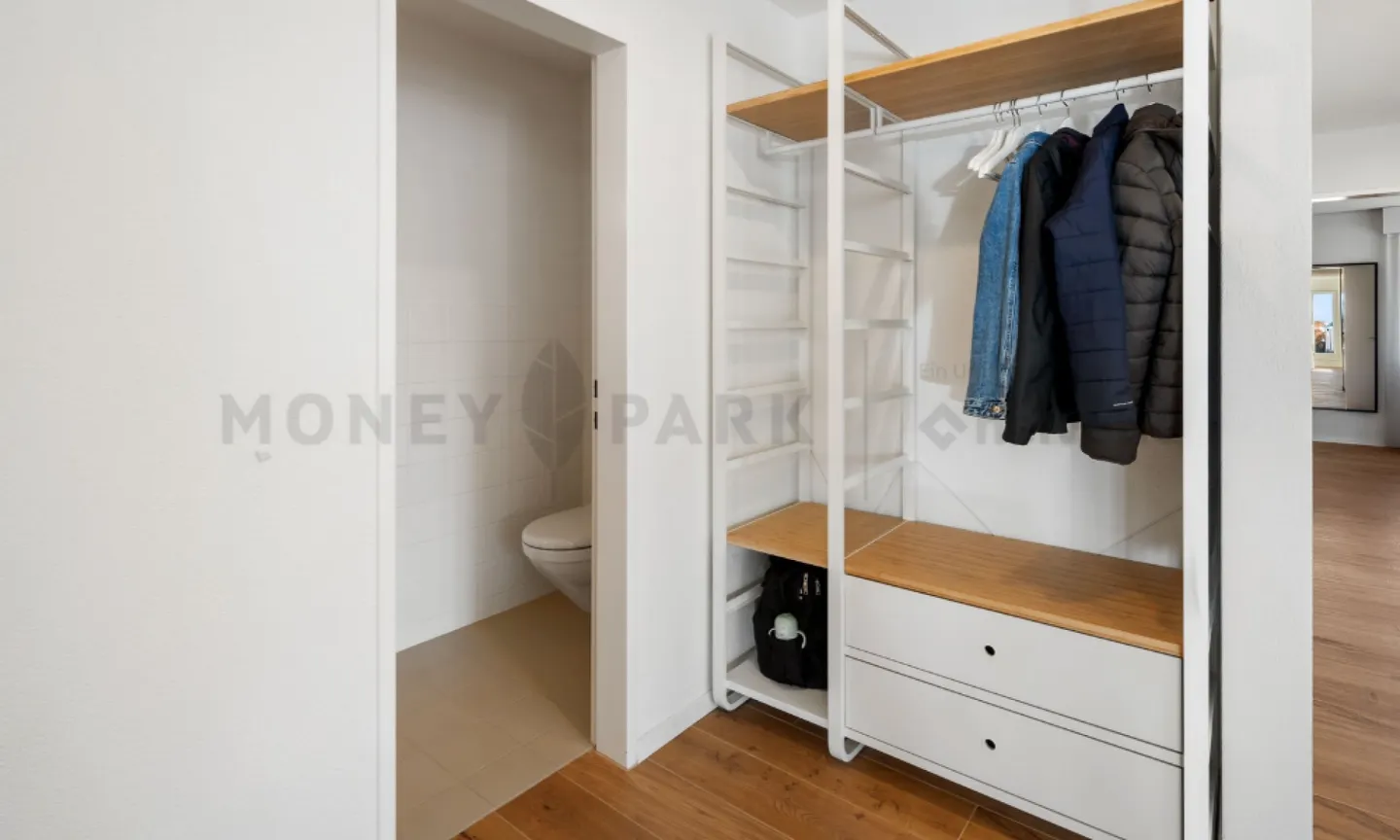 Appartement en terrasse de 4,5 pièces avec vue imprenable - Photo 9 sur 11