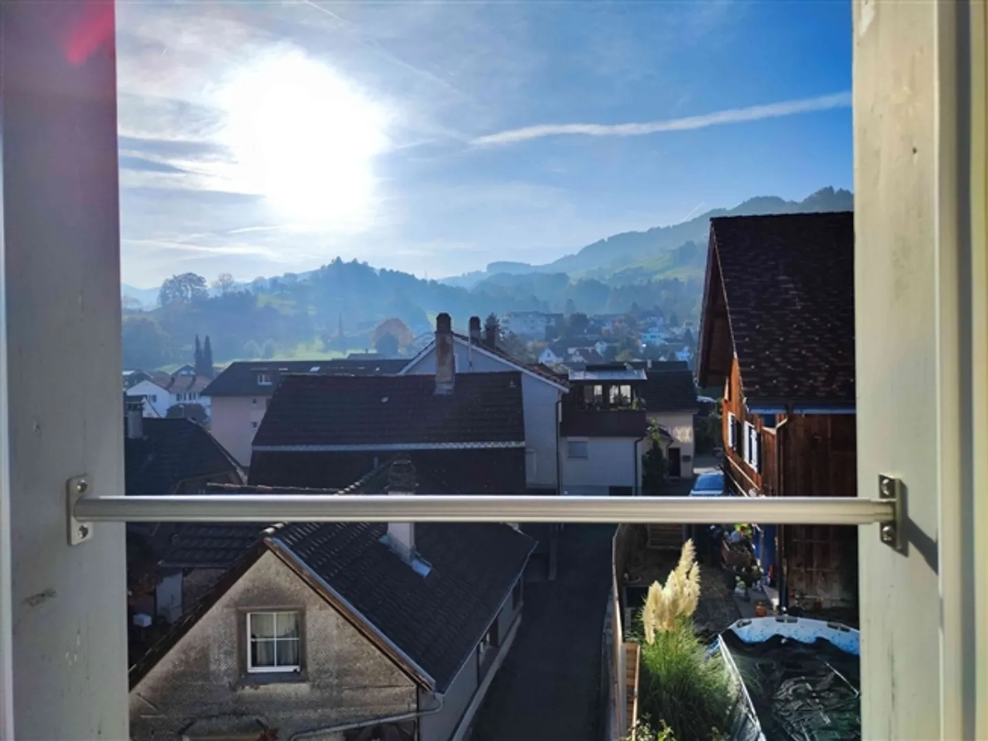 POUR UNE PERSONNE SEULE À ALTSTÄTTEN (SG), MEUBLÉ, TEMPORAIRE - Photo 8 sur 10