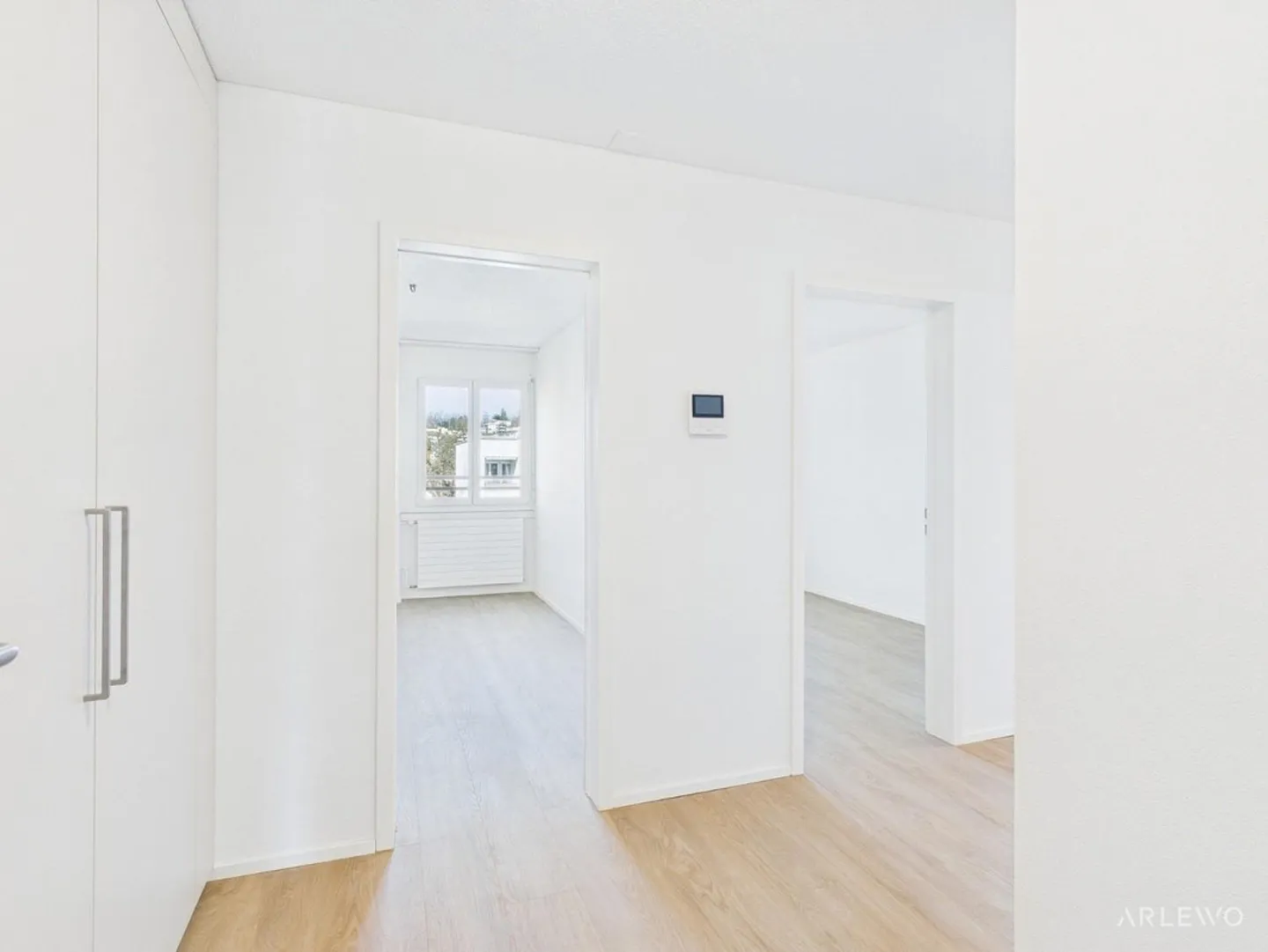 Oasi di benessere con vista: Vivere moderno in una posizione centrale e tranquilla - Foto 13 di 13