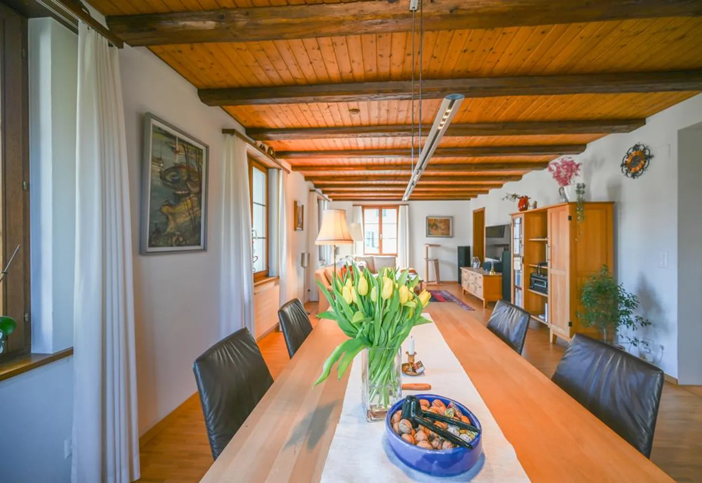 Sentirsi bene nel cuore della città – Casa unifamiliare con appartamento - Foto 2 di 8