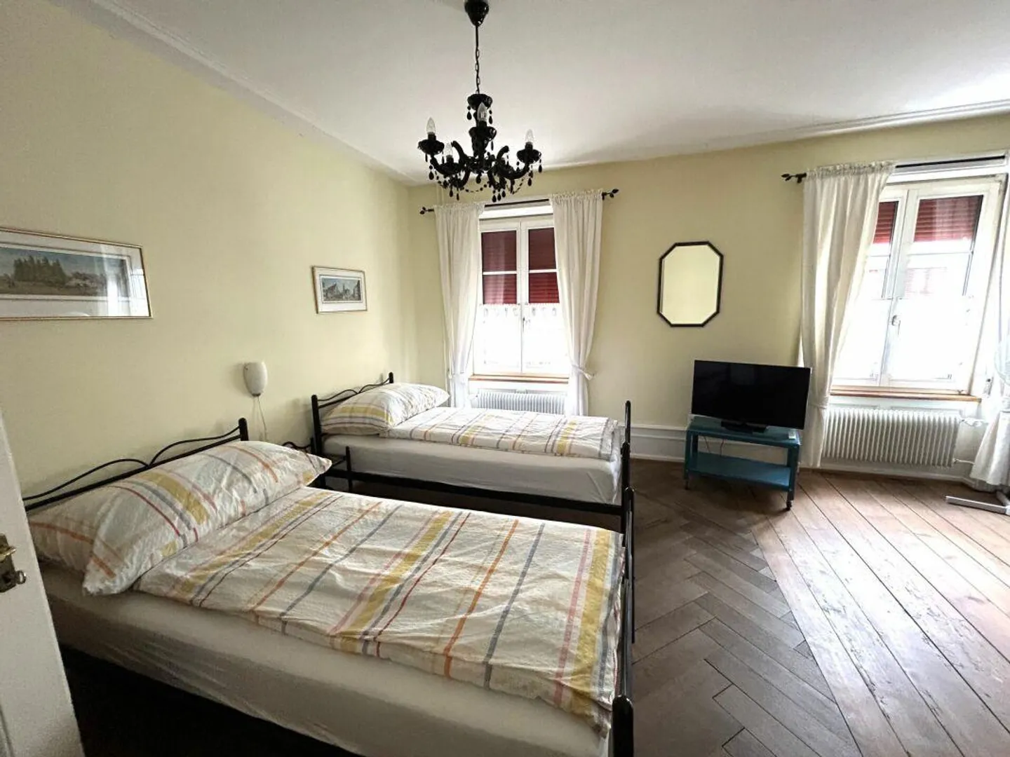 Charming Brick House with Established B&B in the Heart of Gundeli - Photo 4 of 9