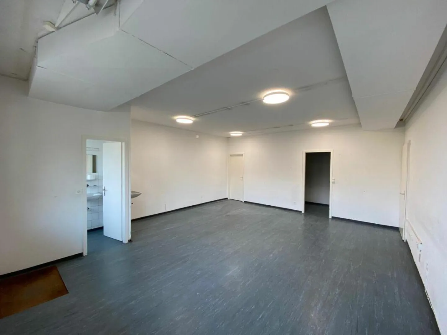 Attraktive Gewerbefläche im Zentrum von Buchs - Foto 2 von 6