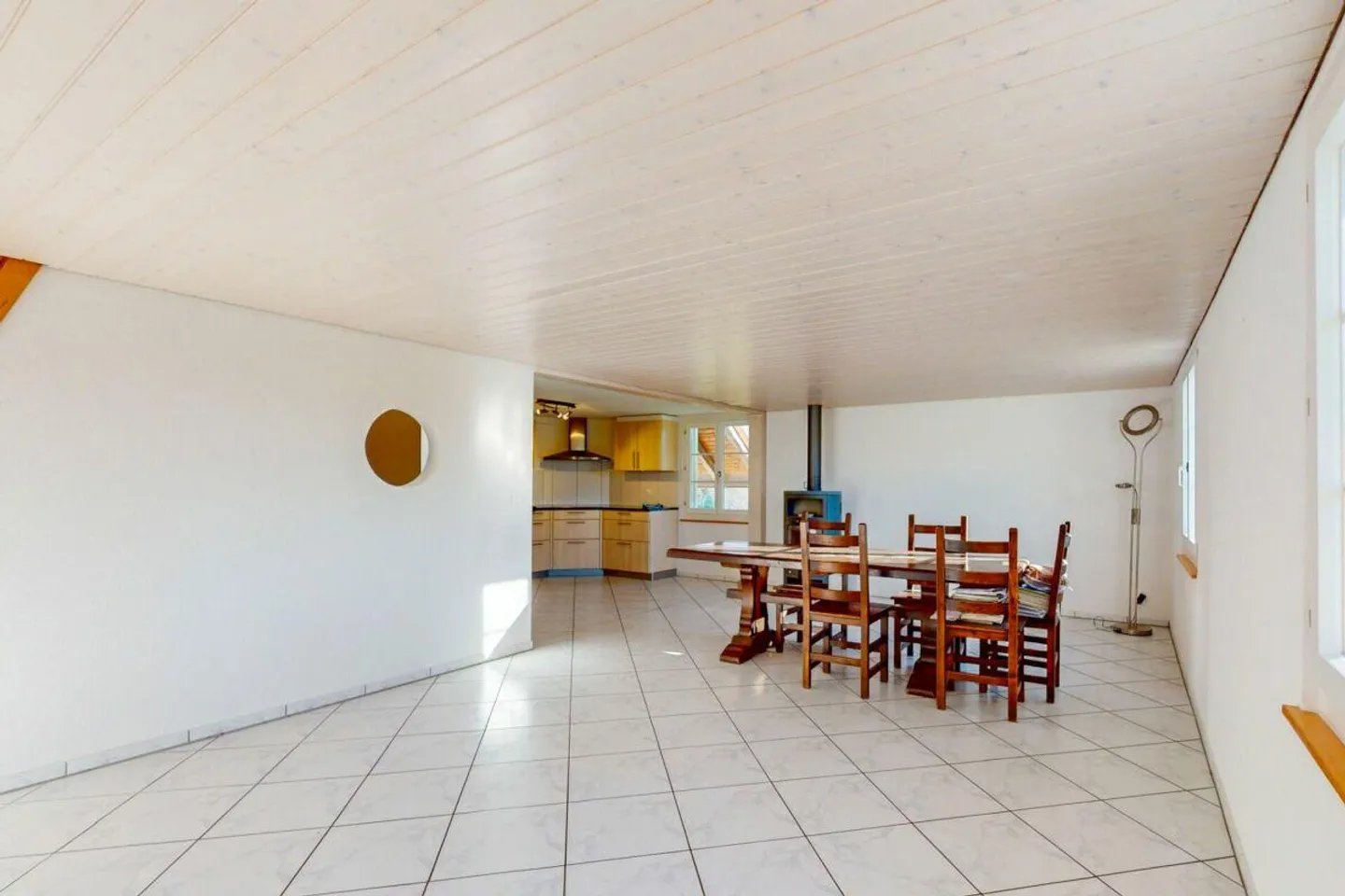 Cozy Apartment with Mountain View - Photo 4 of 13