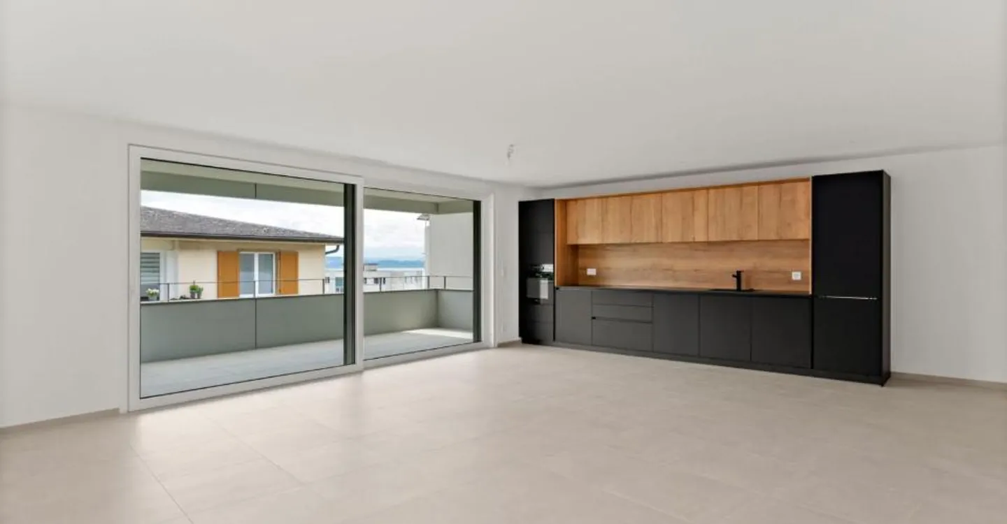 Treat yourself to a modern and serene living environment close to the city center! - Photo 4 of 9
