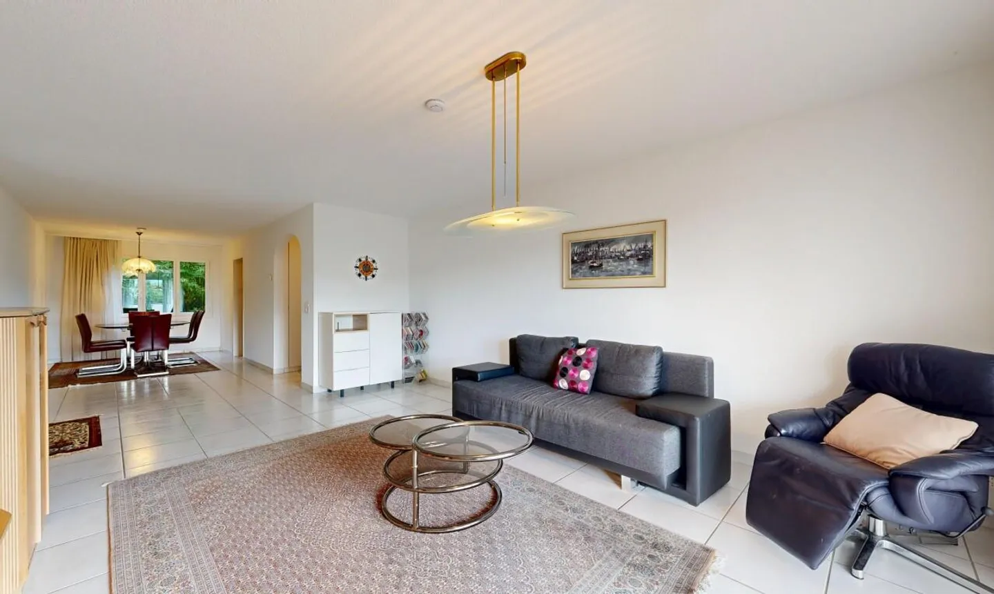 Helle 4.5-Zimmer-Wohnung mit schöner Aussicht in Oberengstringen - Foto 1 von 11