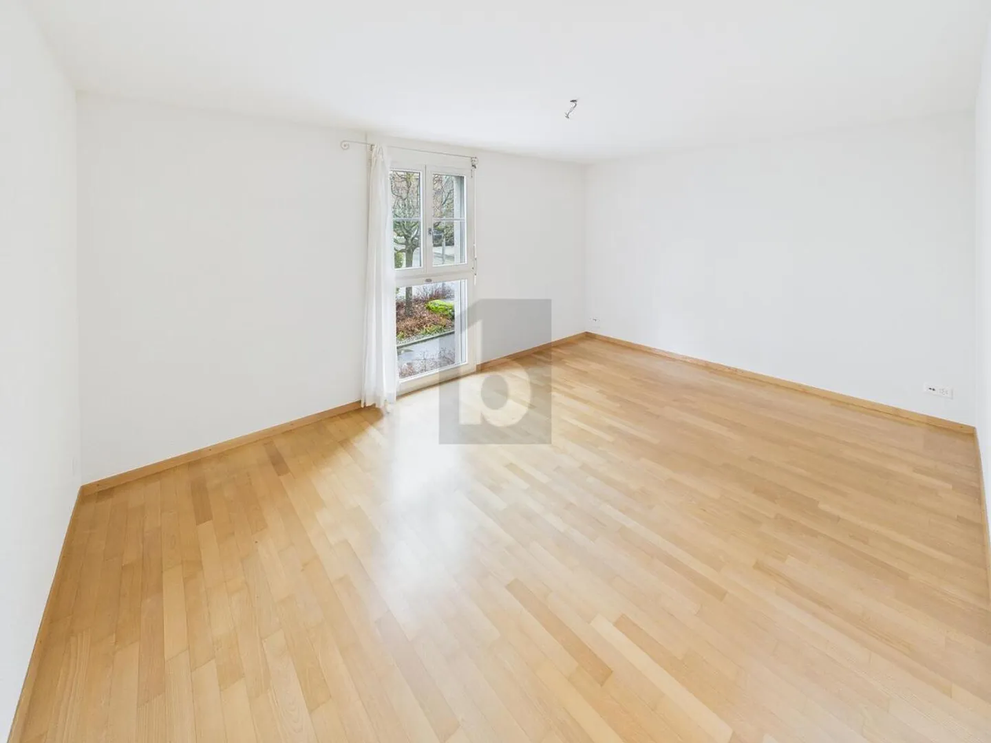 Appartement spacieux avec balcon - Photo 4 sur 6