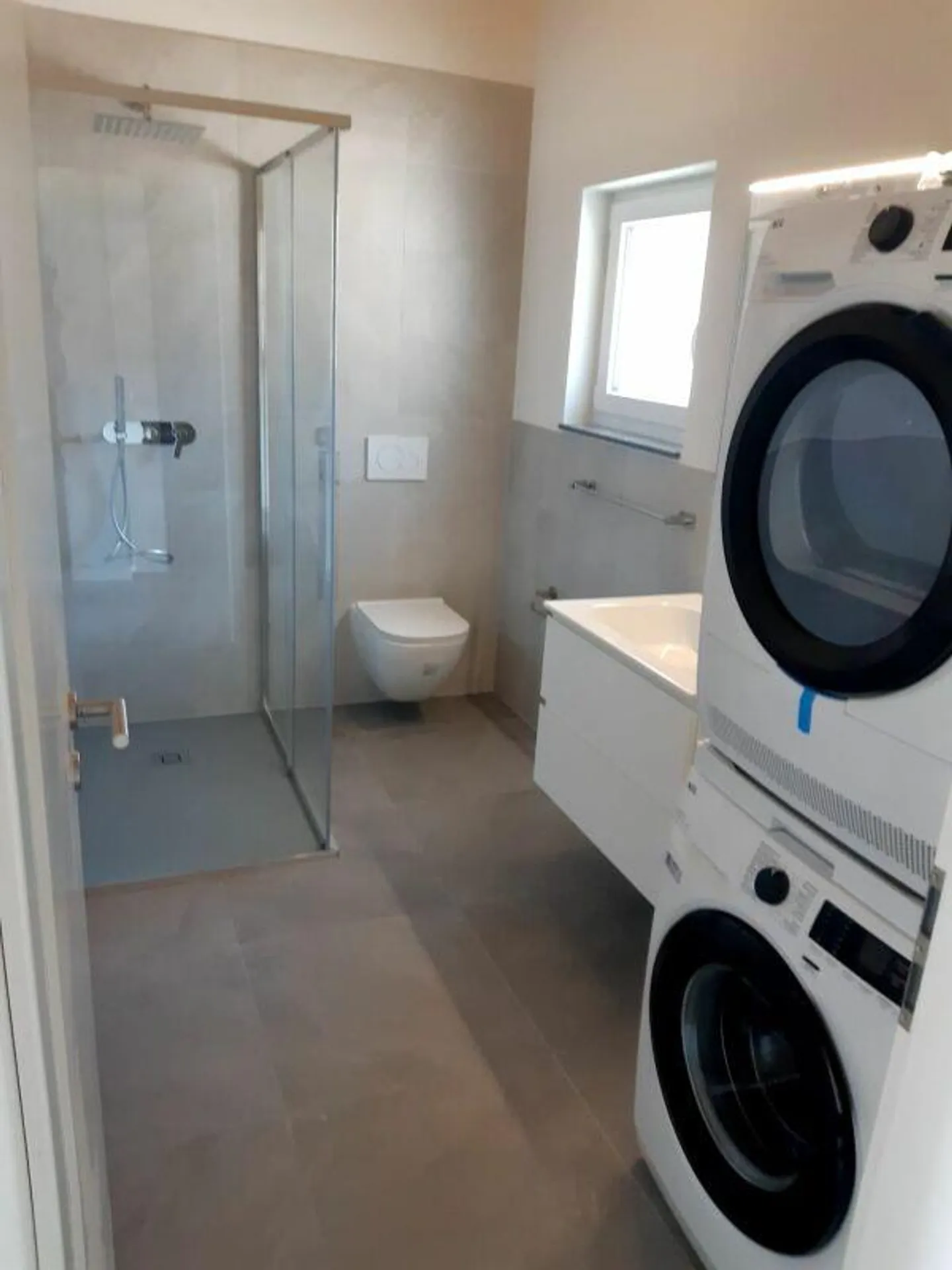 Charmante 2,5 Zimmer Wohnungen - Foto 5 von 5