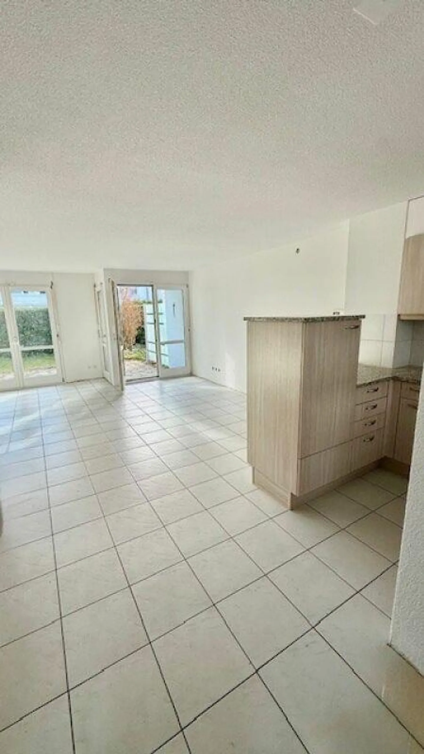 Casa a schiera d'angolo di 5 1/2 locali - Foto 3 di 21