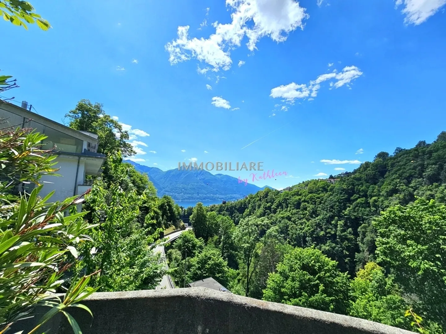 Charmentes Ferienhaus mit idyllischem Terrassengarten am Eingang zum Valle Verzasca - Foto 13 von 13