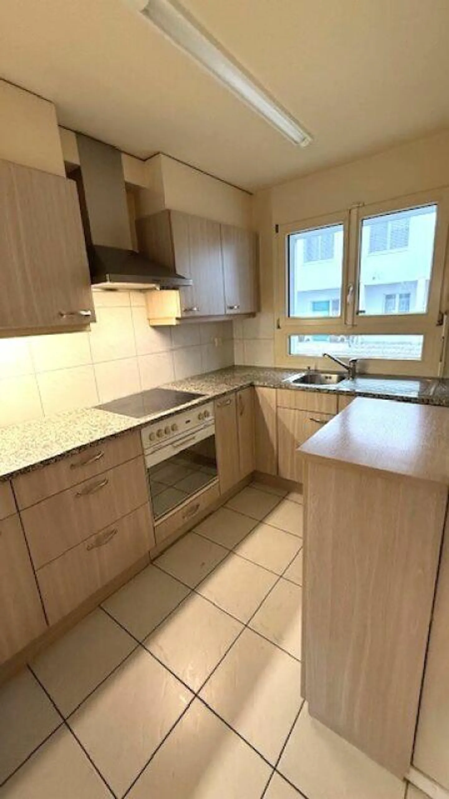 Casa a schiera d'angolo di 5 1/2 locali - Foto 5 di 21