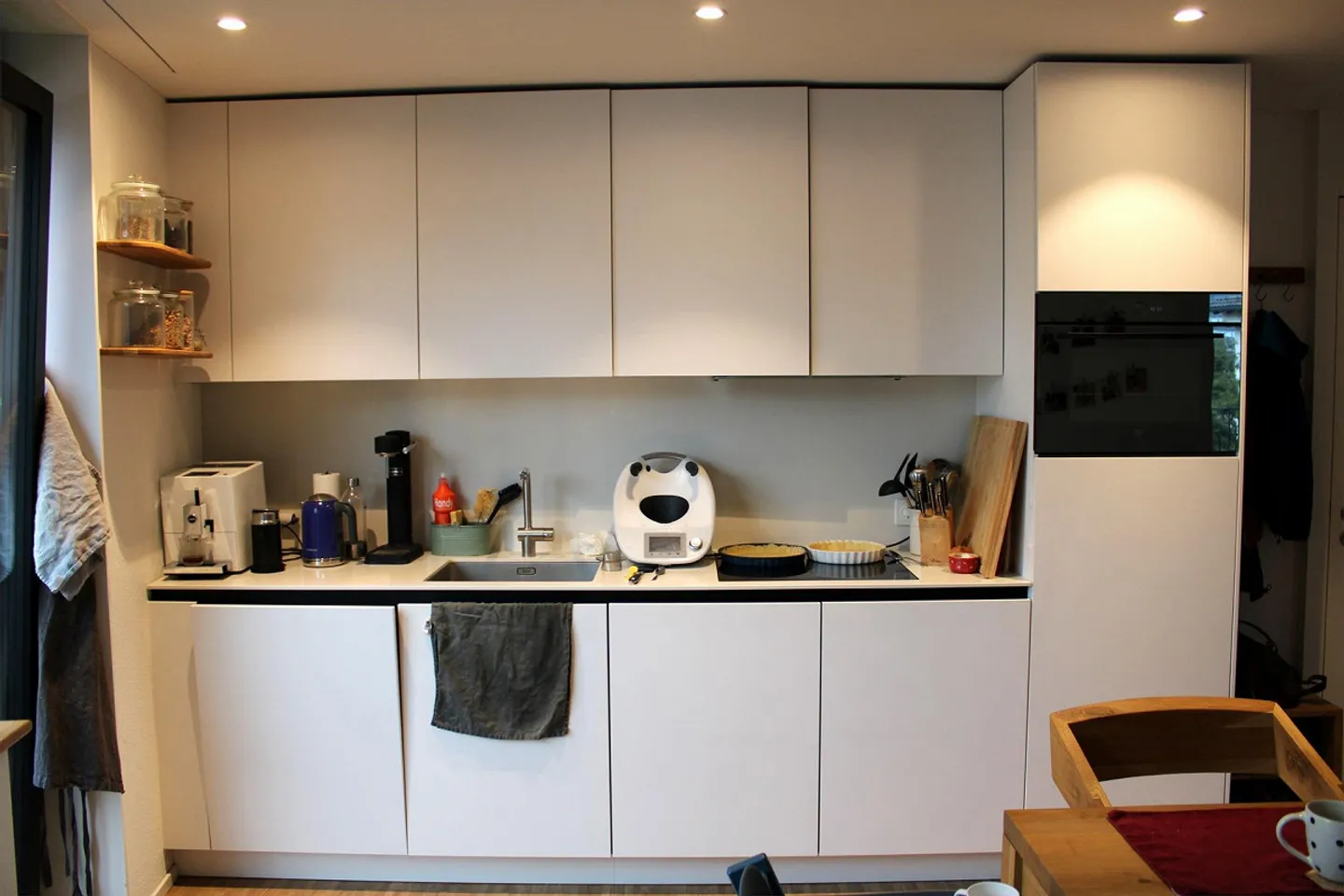 Moderne 3.5-Zimmerwohnung mit Aussicht - Foto 3 von 9