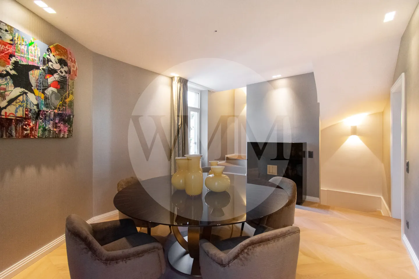 ELEGANT DUPLEX IN CITY CENTER WITH LAKE VIEW - Photo 7 of 22