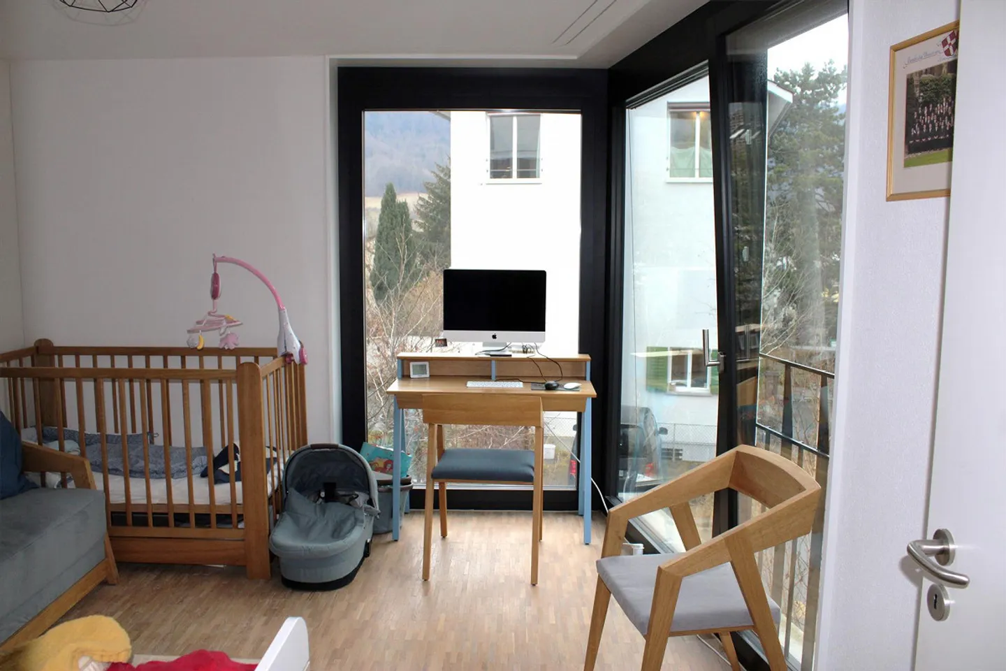 Moderne 3.5-Zimmerwohnung mit Aussicht - Foto 7 von 9
