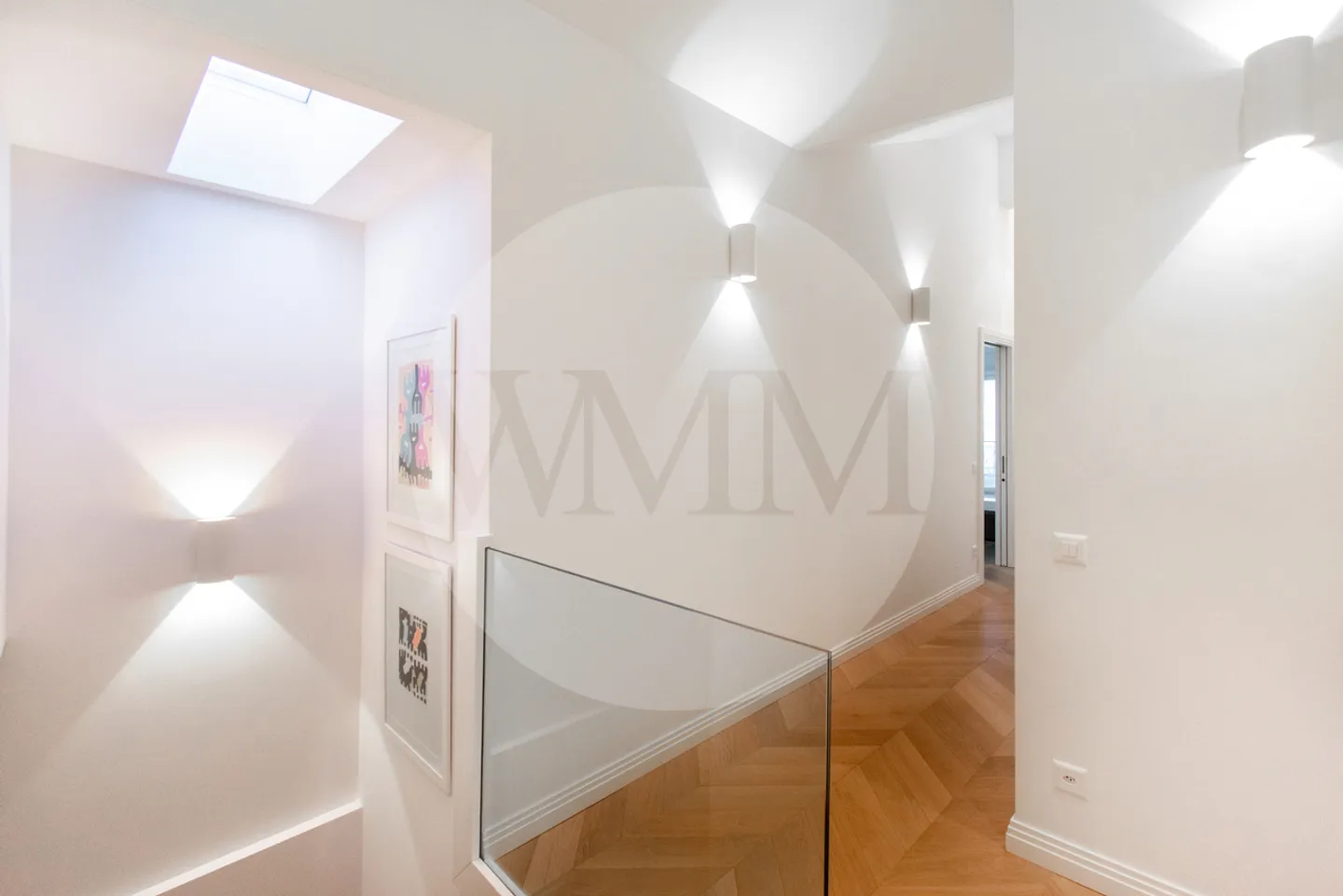 ELEGANT DUPLEX IN CITY CENTER WITH LAKE VIEW - Photo 20 of 22