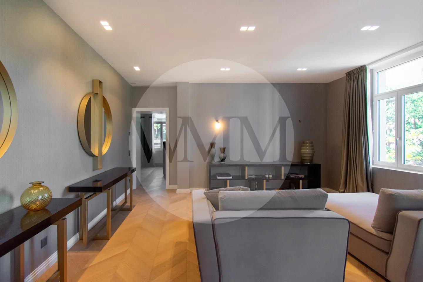 ELEGANT DUPLEX IN CITY CENTER WITH LAKE VIEW - Photo 22 of 22