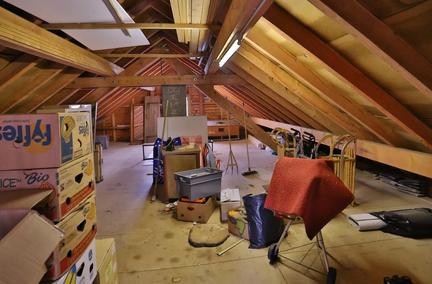 Looking for storage space? - Photo 1 of 4