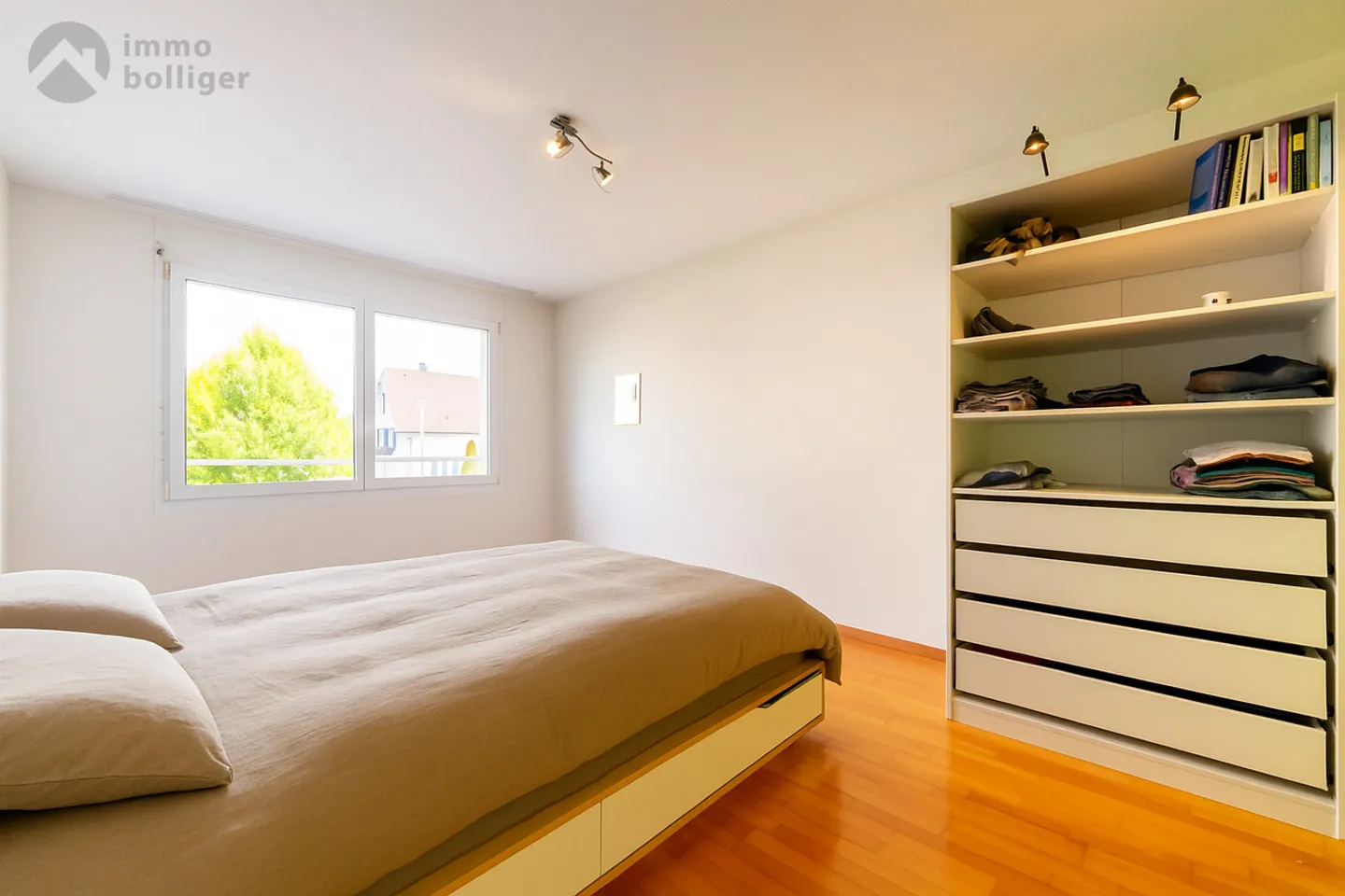 Sunny Rooms, Short Distances – Living with Quality of Life - Photo 9 of 15