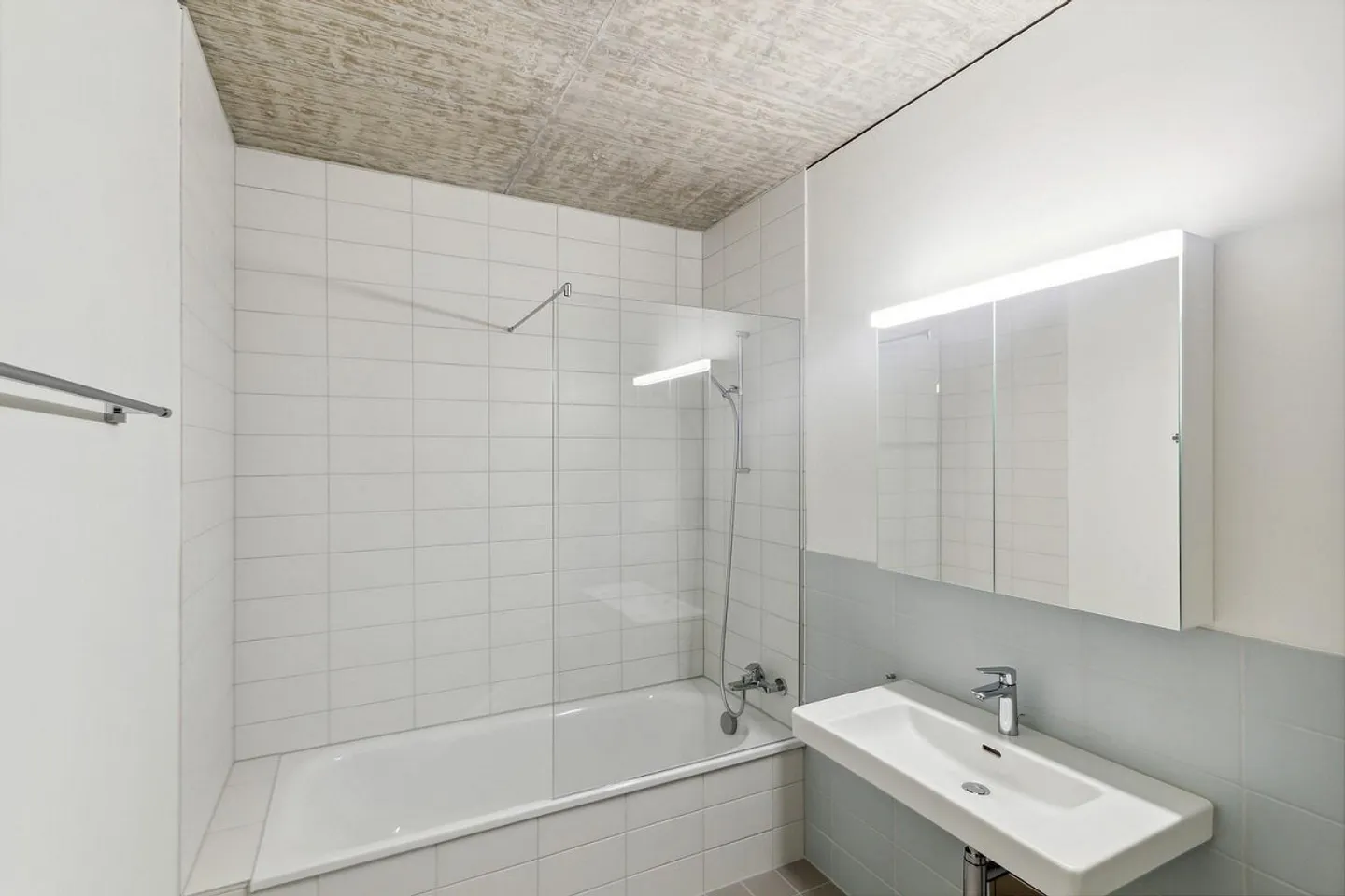 Appartement moderne de 2,5 pièces à Lokstadt - Photo 6 sur 7