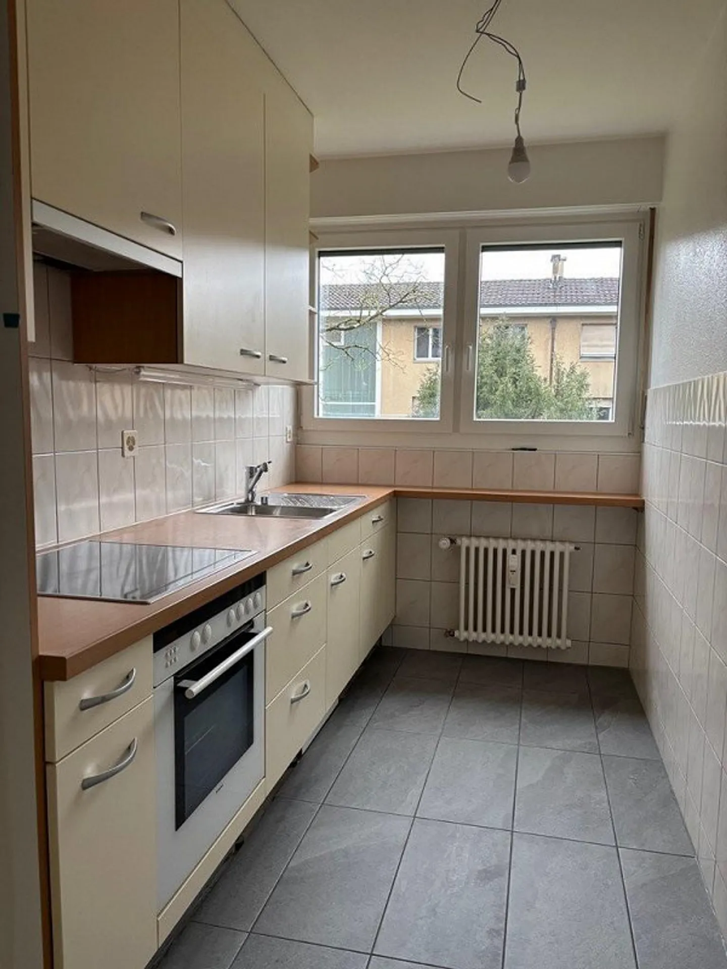 Freshly renovated apartment - Photo 6 of 6