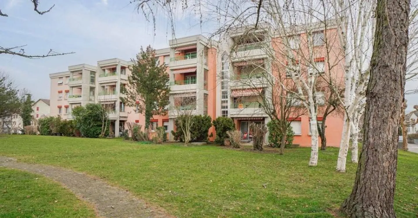 Appartement spacieux dans un quartier calme - Photo 2 sur 11