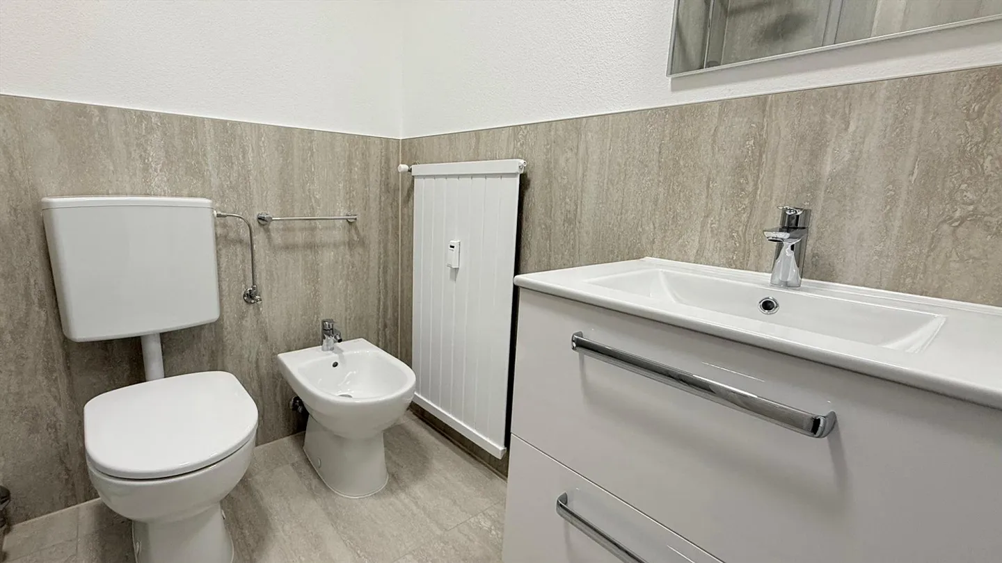5.5 pièces rénovés à louer à Coldrerio - Photo 10 sur 14