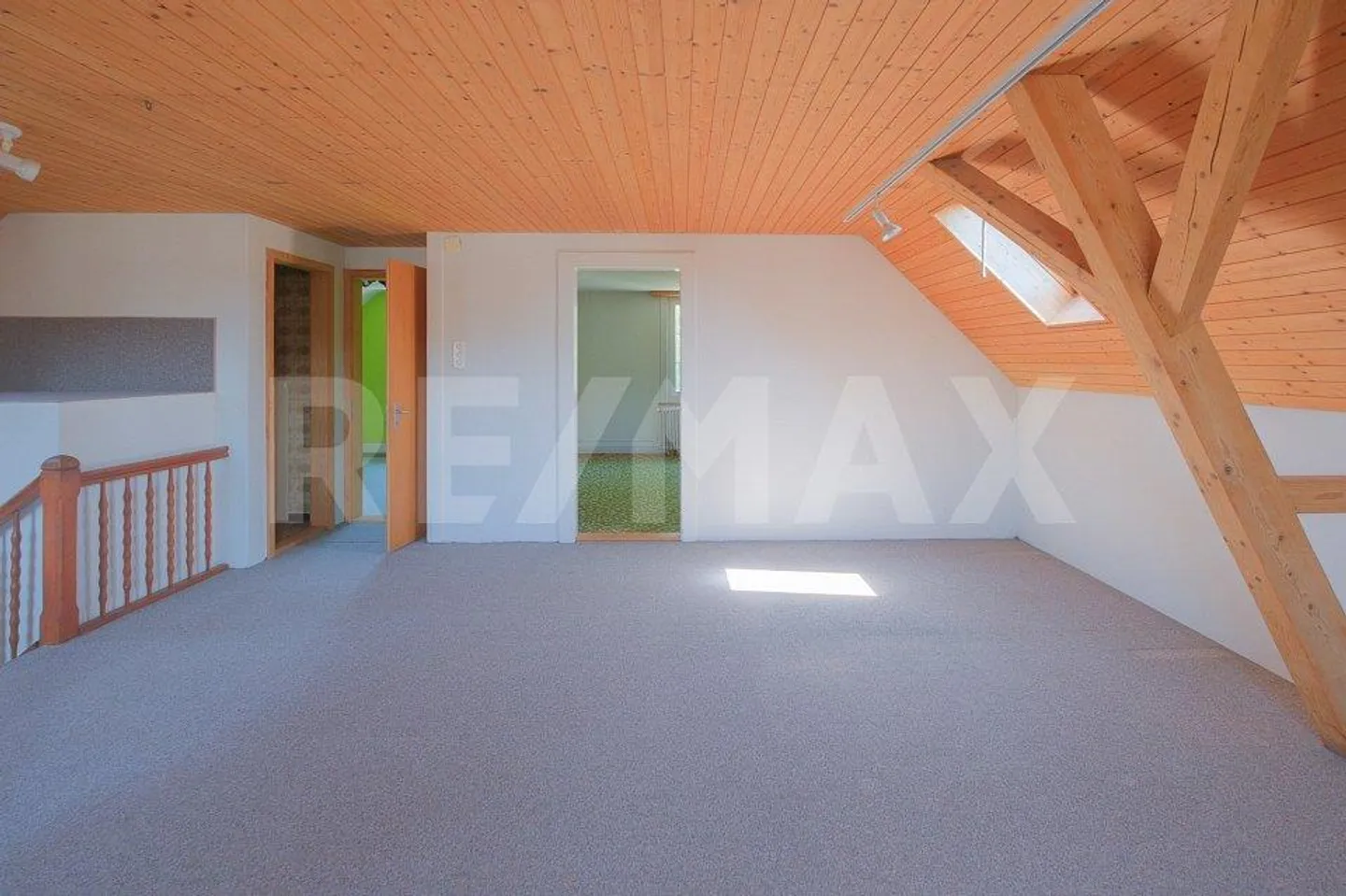 Detached 4.5 Room House with Versatile Outbuilding - Photo 6 of 13