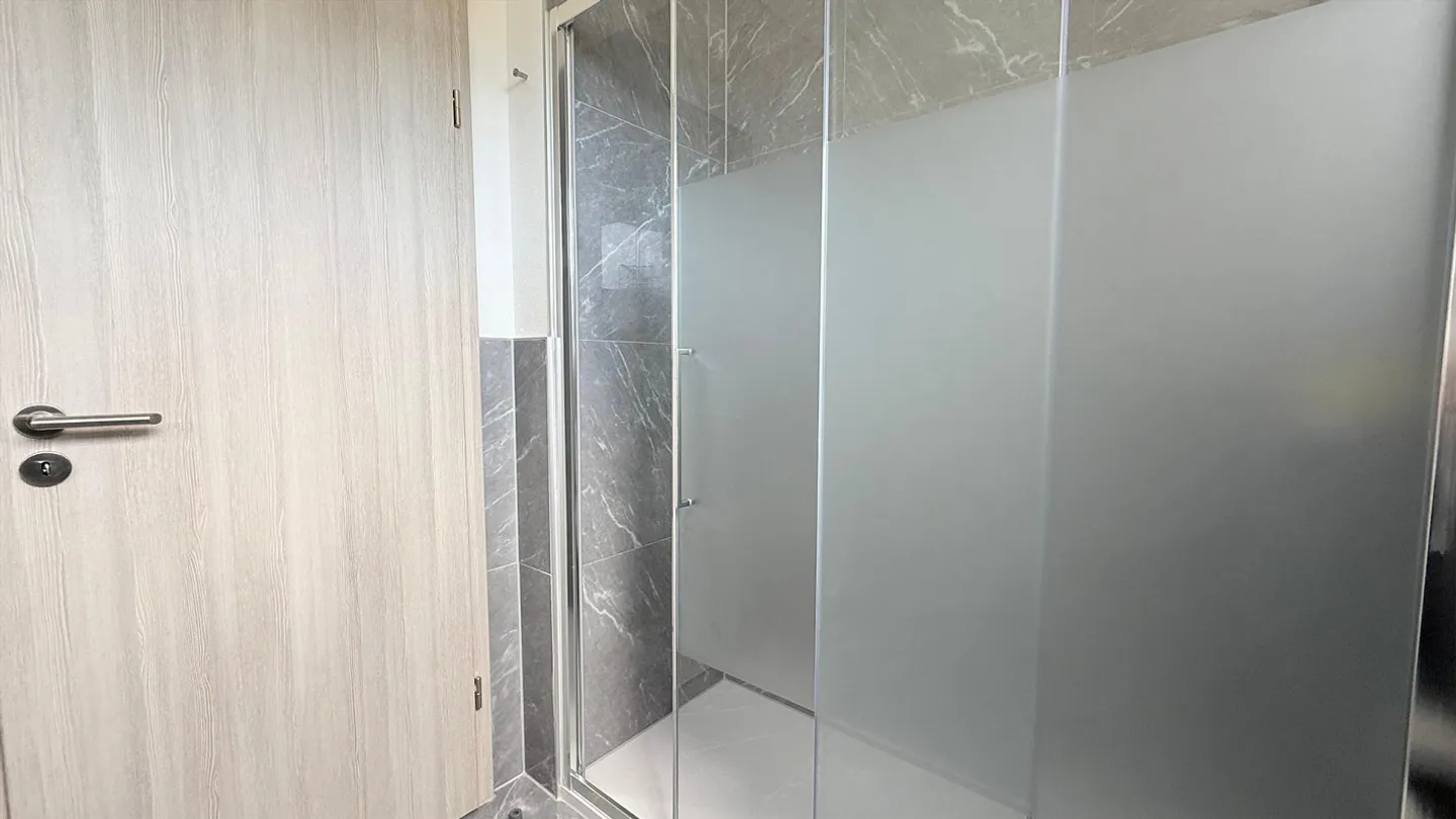 5.5 pièces rénovés à louer à Coldrerio - Photo 9 sur 14