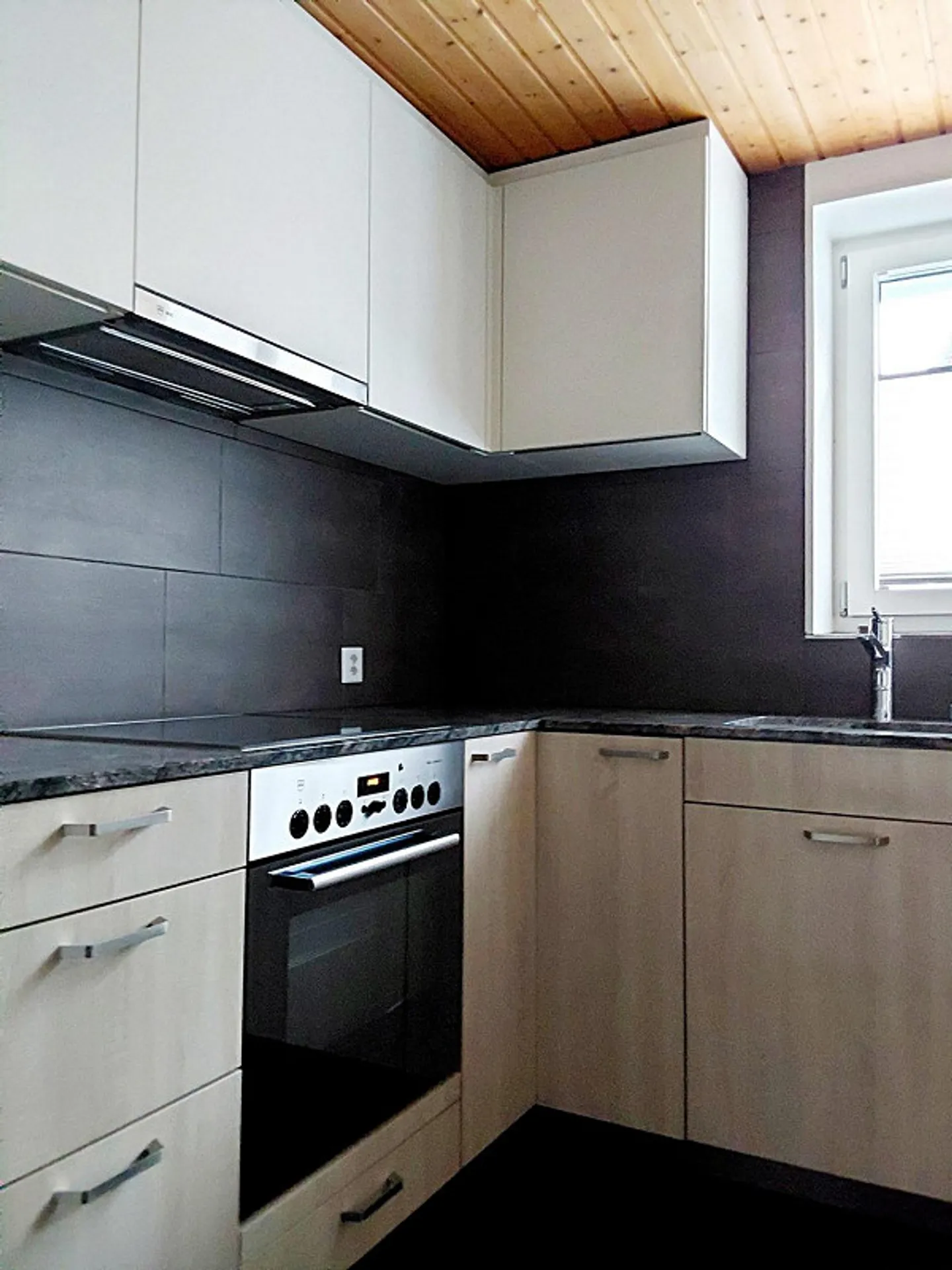 4.5 Room Apartment - Photo 2 of 12
