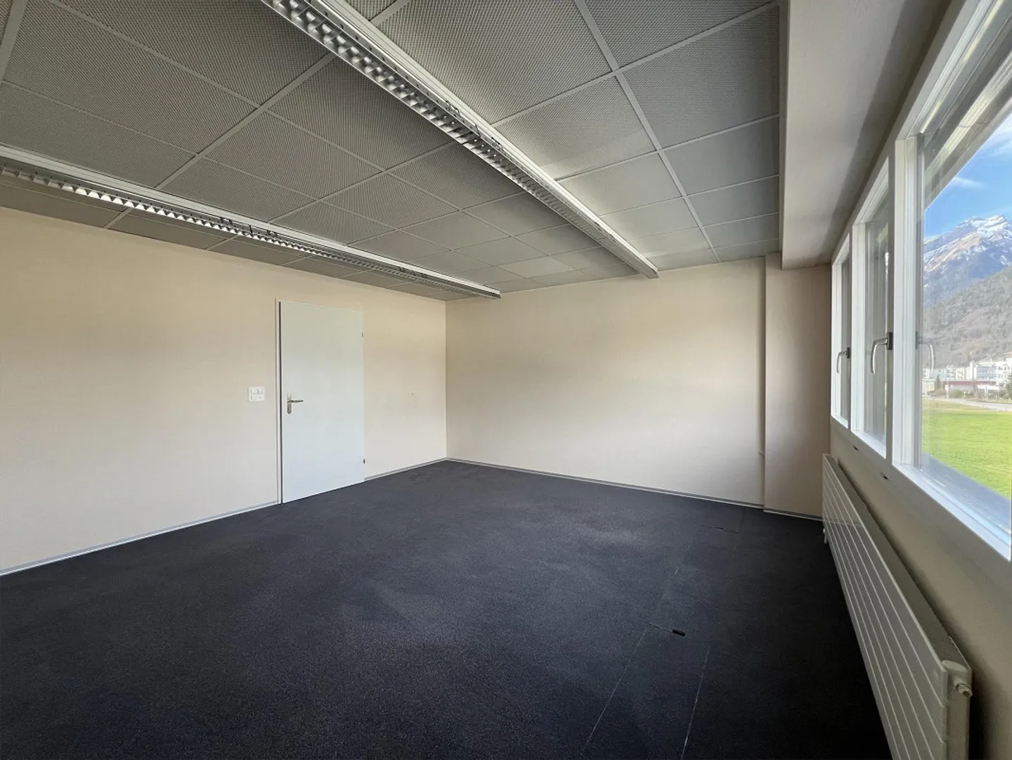 Einzelbüro in Stansstad – zentral, ruhig und ideal für Selbständige - Foto 3 von 4