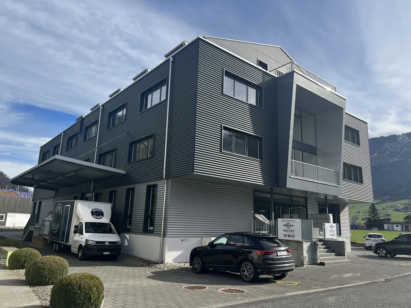 Einzelbüro in Stansstad – zentral, ruhig und ideal für Selbständige - Foto 1 von 4