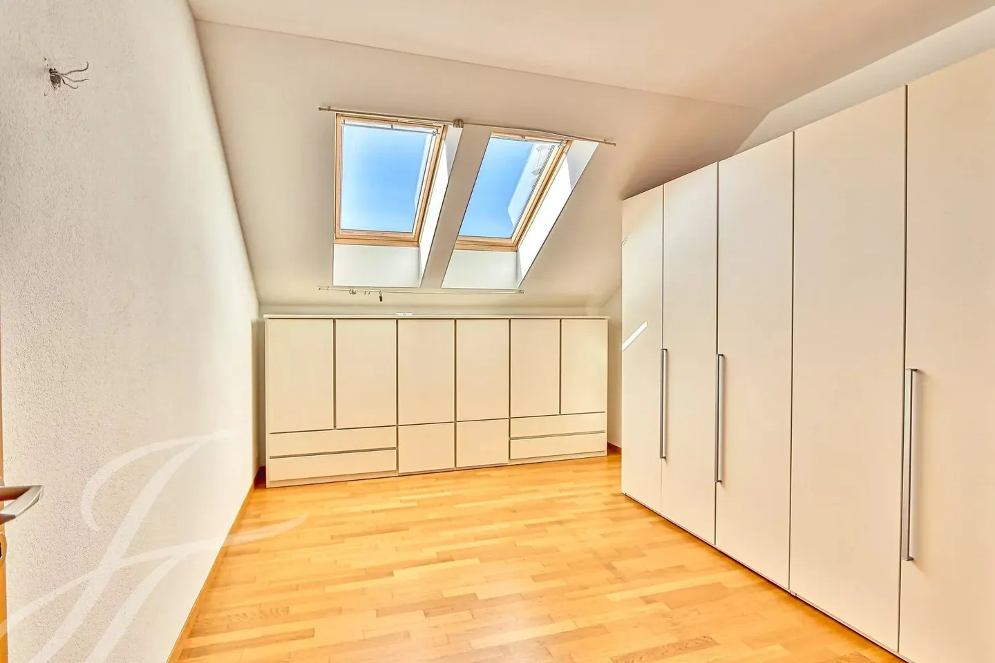 ESCLUSIVO!! Appartamento di 4,5 locali con volumi impressionanti - Foto 13 di 17