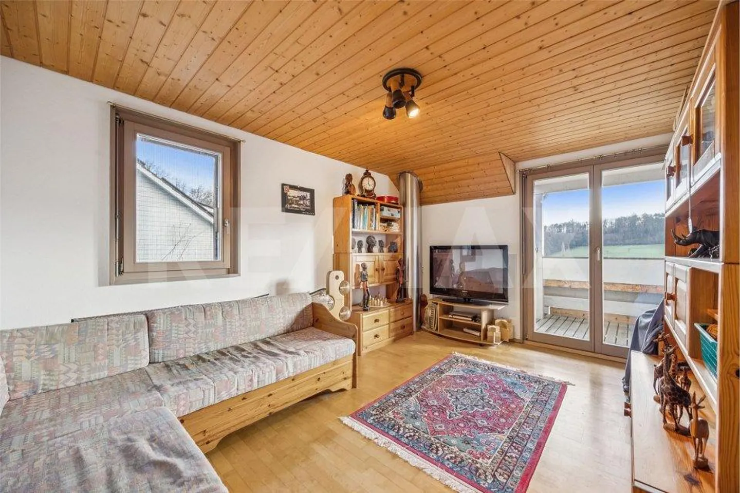 Maison individuelle de 6½ pièces dans un emplacement ensoleillé avec vue - Photo 11 sur 13