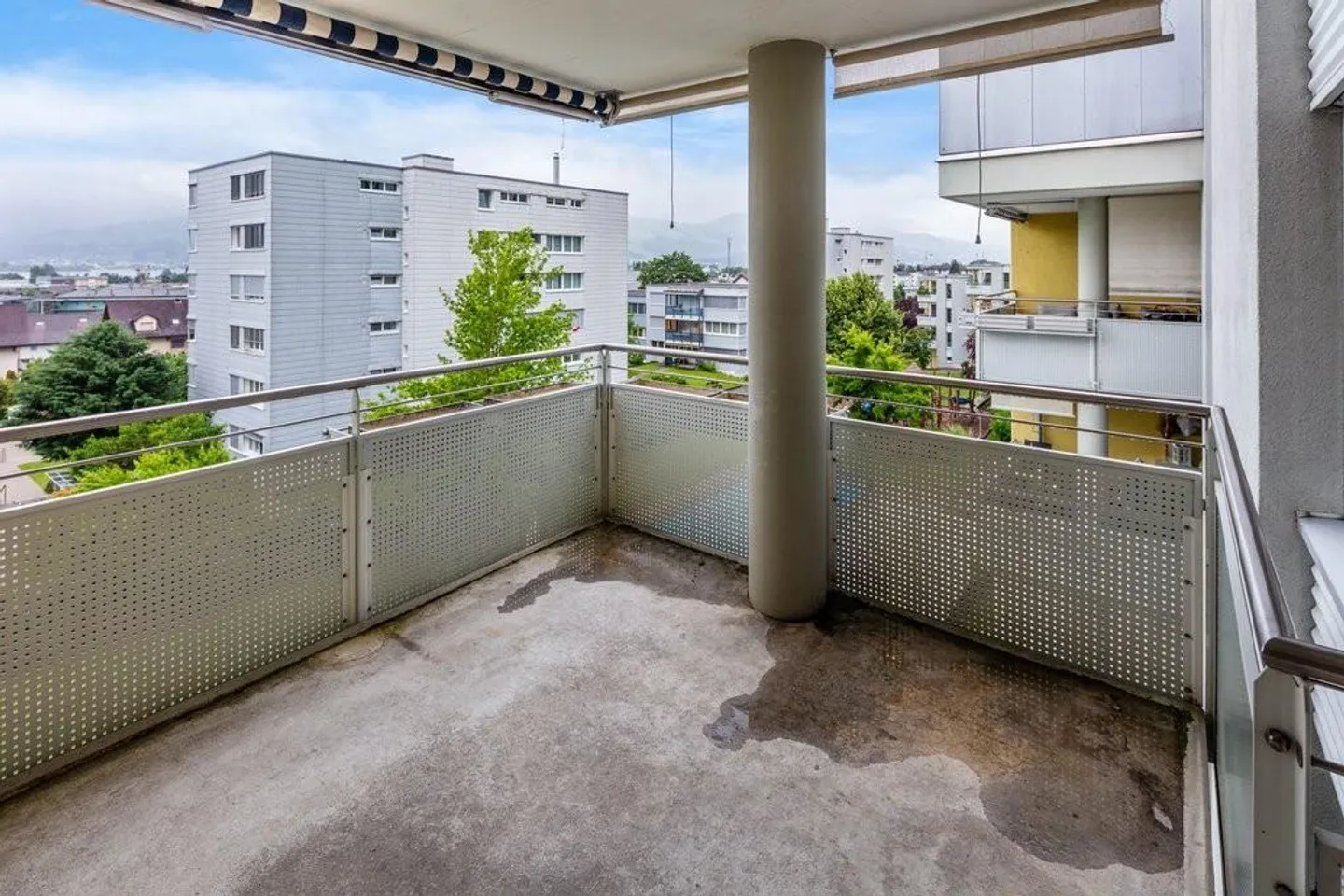 4.5-room apartment in the most beautiful surroundings - Photo 9 of 10