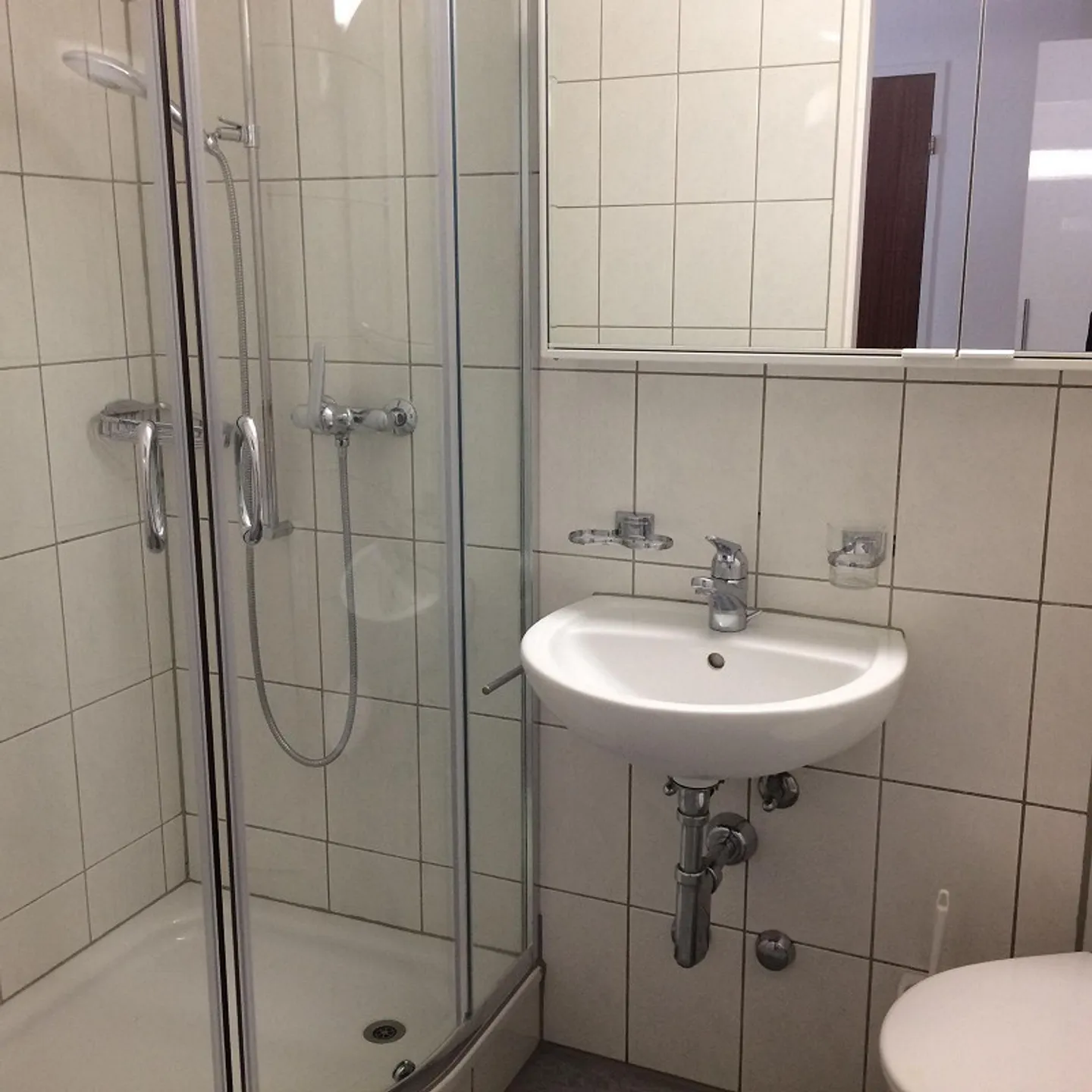 Moderno appartamento di 2,5 stanze con balcone e vista, ottime connessioni - Foto 6 di 6