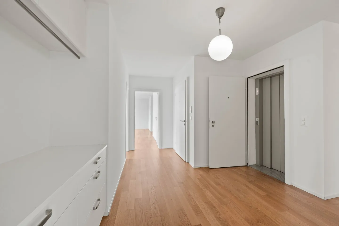 Vie spacieuse sur un étage - Appartement de 6,5 pièces au Spalentor - Photo 6 sur 19