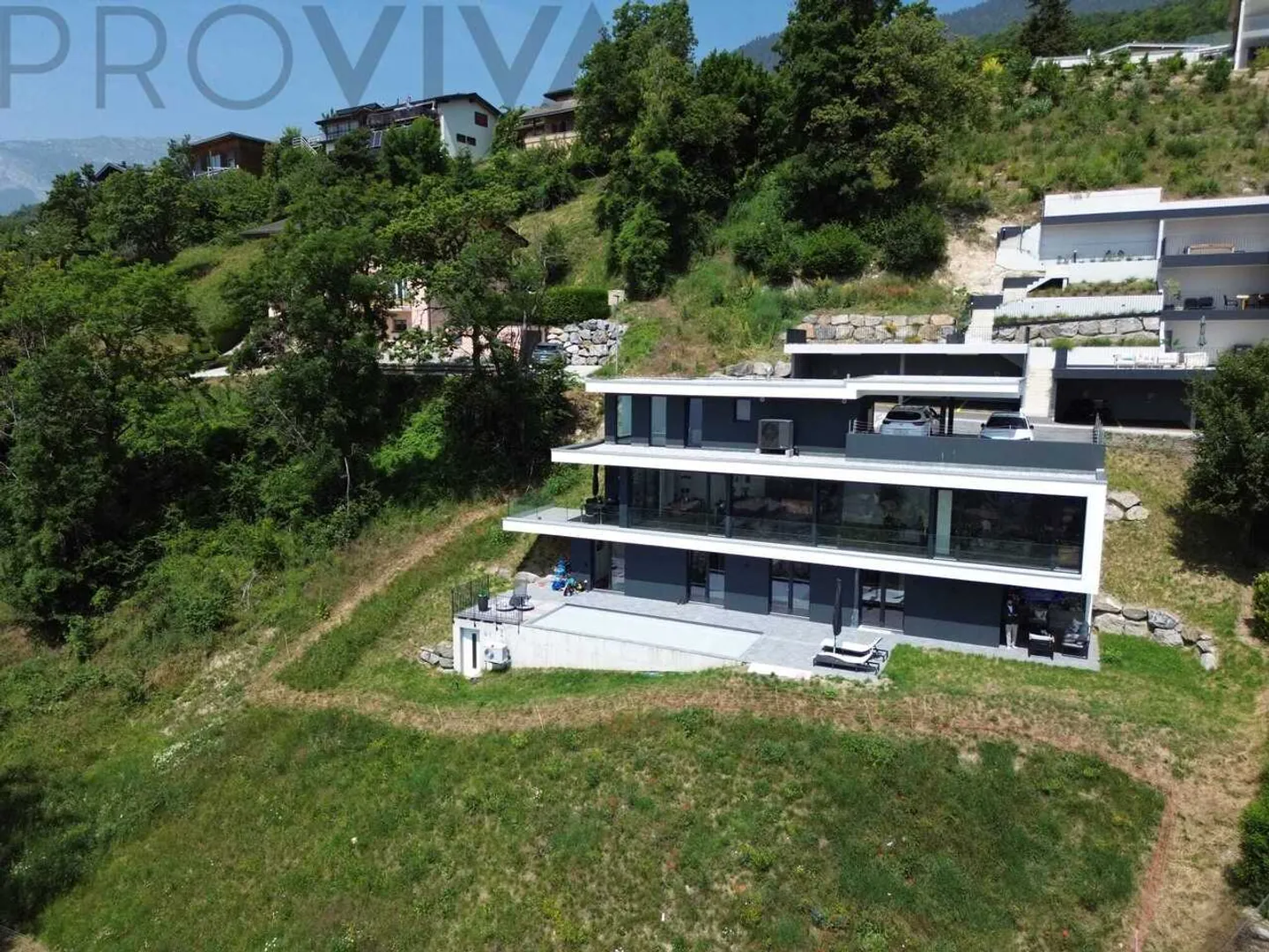 Modern equipped, dream view, heated outdoor pool included - Photo 7 of 8