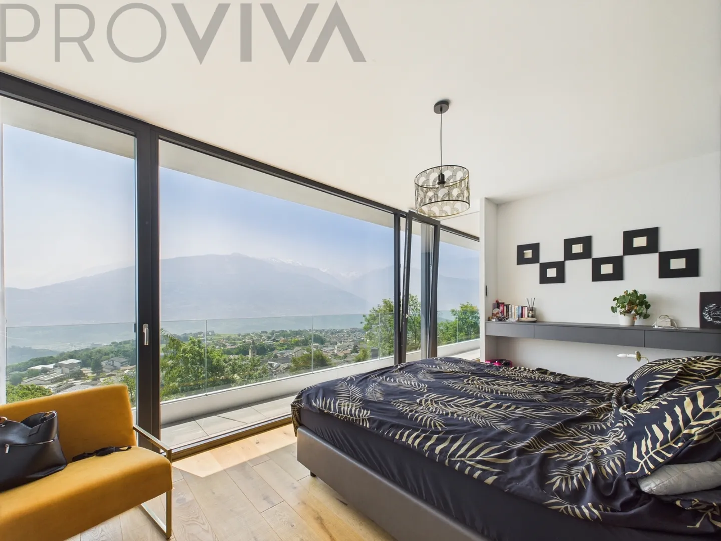 Modern equipped, dream view, heated outdoor pool included - Photo 5 of 8