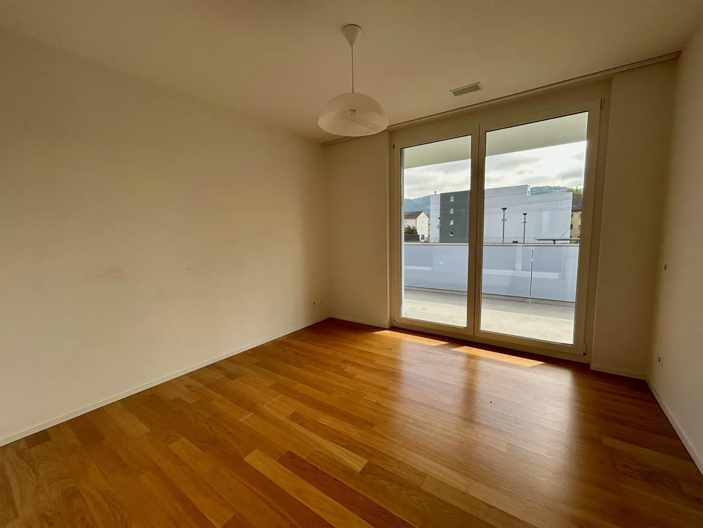 Appartement moderne de 4,5 pièces avec grand balcon - Photo 12 sur 12