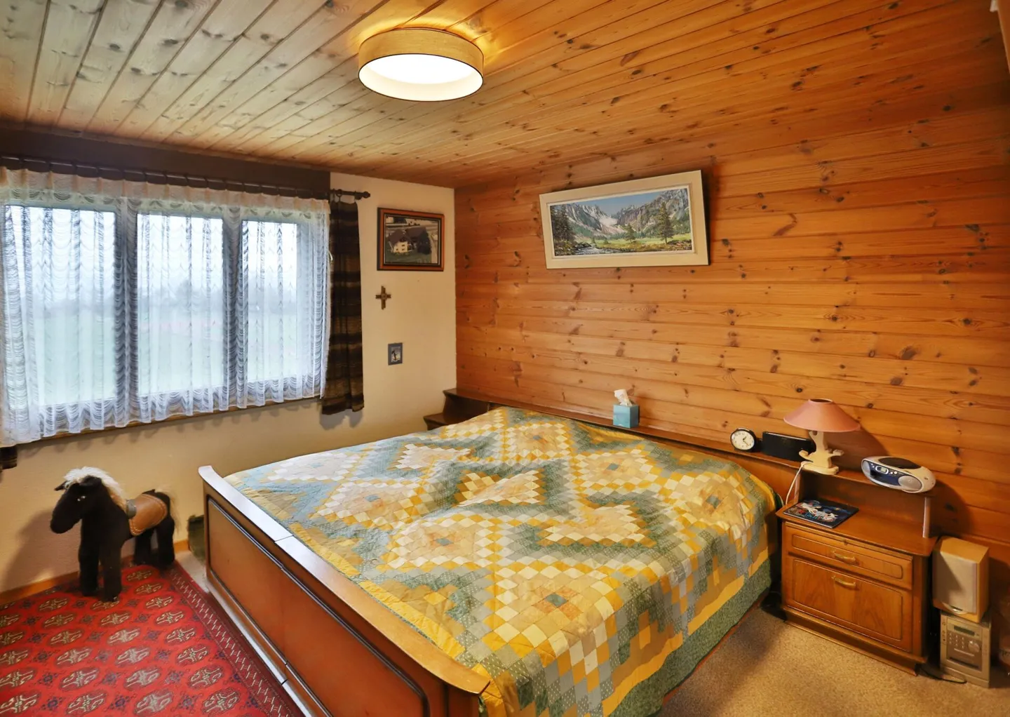 Spacious and Sunny - Single Family House with Beautiful View - Photo 6 of 13