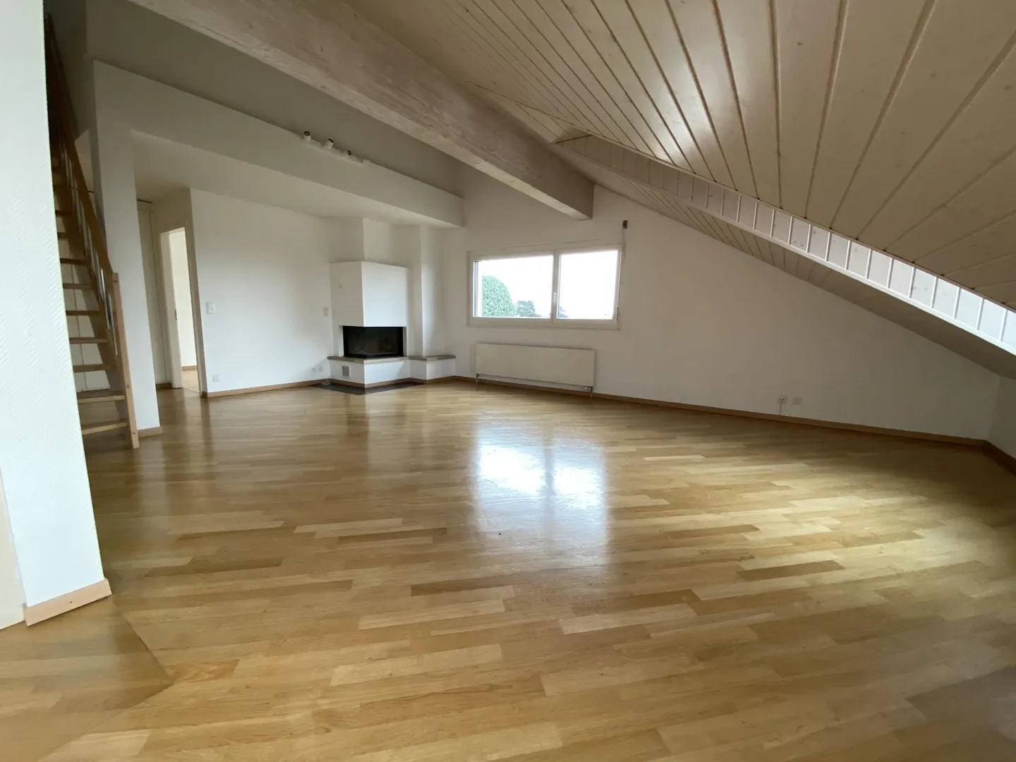 Appartamento in vendita - Foto 2 di 7