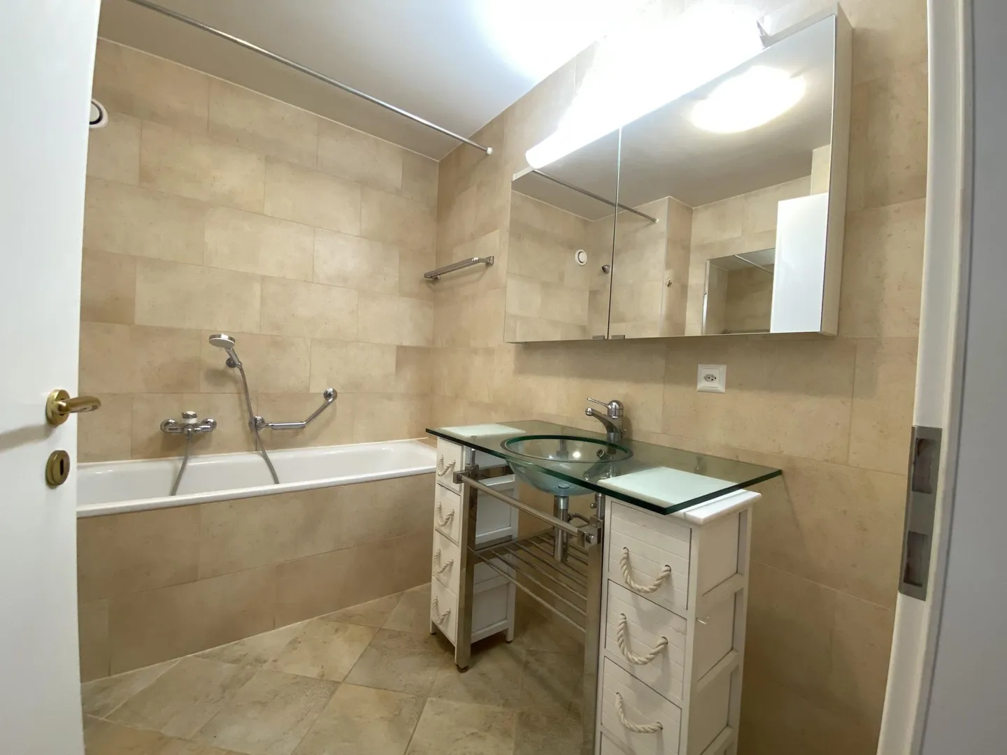 Appartamento in vendita - Foto 5 di 7