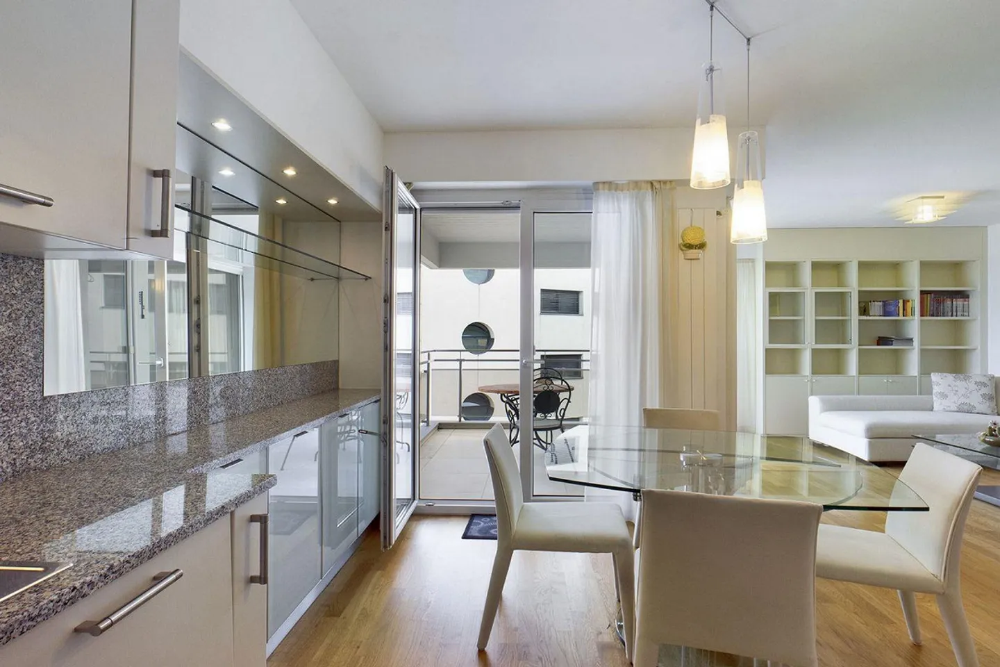 Paradiso - Appartement de vacances élégant avec vue sur la ville - Photo 3 sur 17
