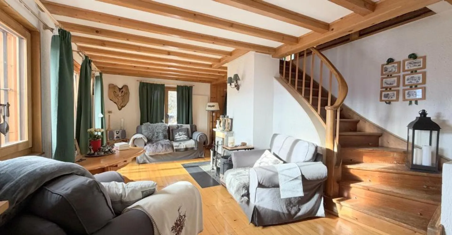 Chalet Charmant avec Vue Alpines - Photo 1 sur 12