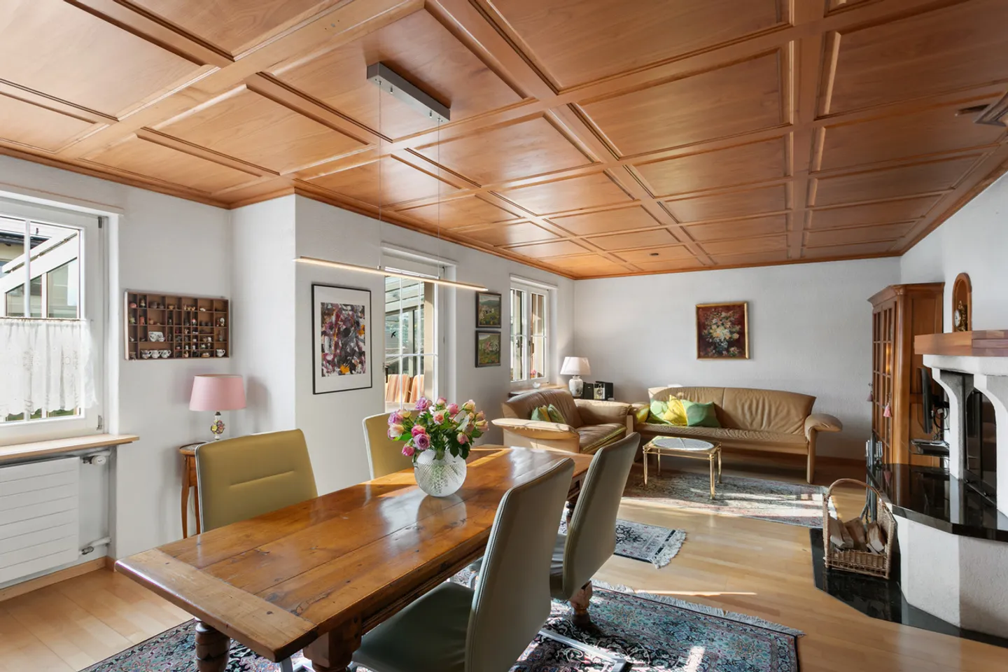 Charmantes Einfamilienhaus mit Garten - Foto 3 von 6