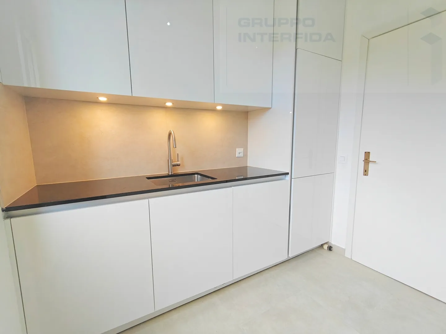APPARTEMENT LUMINEUX DE 3,5 PIÈCES À MORBIO INFERIORE - Photo 8 sur 12